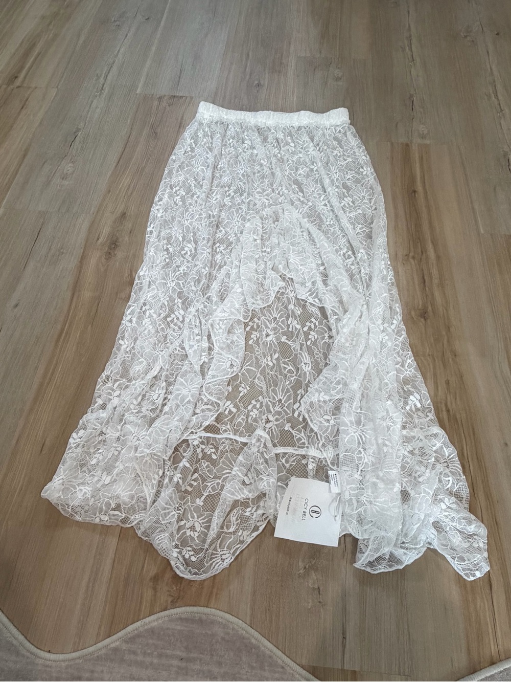 Women's White Lace Maxi Skirt